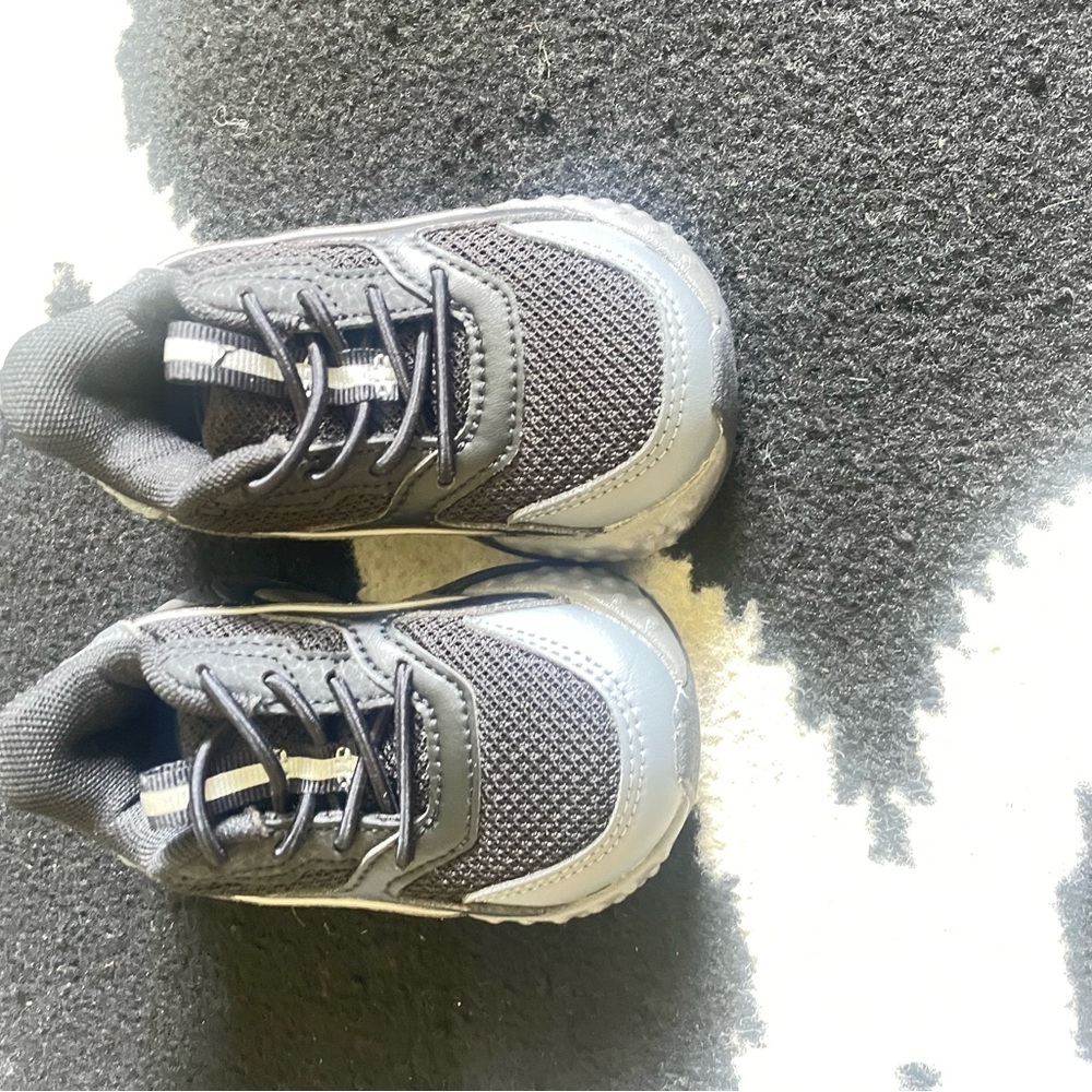 Puma Black and Gray Sneakers Lightweight Breathable Design